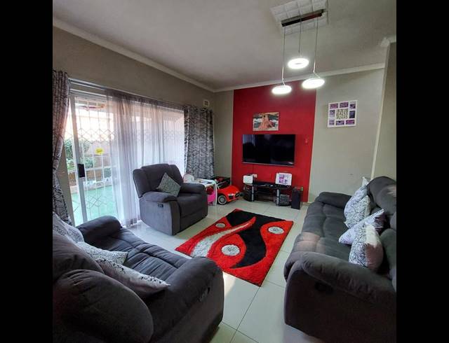 2 BEDROOM APARTMENT FOR SALE IN LA MERCY